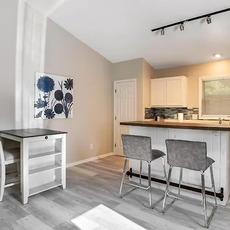 South Asheville Townhome 12 B